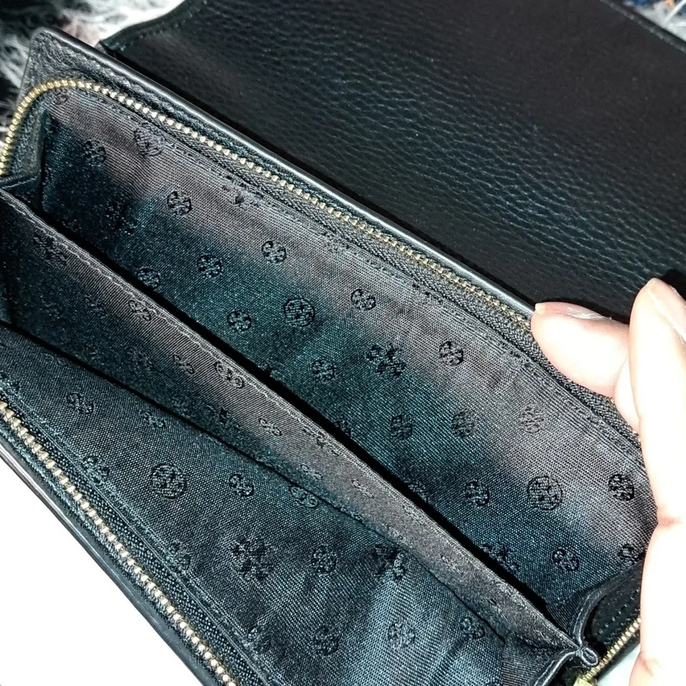 Tory Burch Britten Duo Envelope Continental Wallet EUC